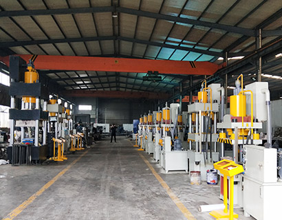 格创带您了解四柱液压机